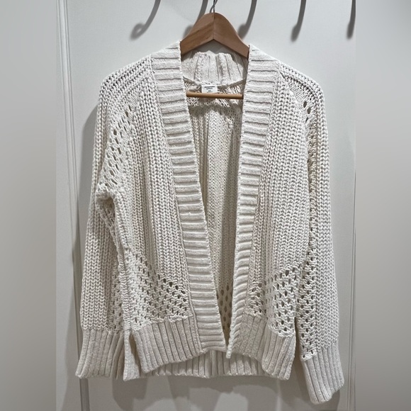 Abercrombie & Fitch Sweaters - NWOT never worn abercrombie open front cardigan beige XXS open weave detail
